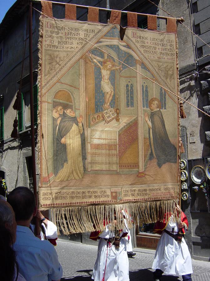Estandarte que representa la escena del milagro de Bolsena, llevado en procesión